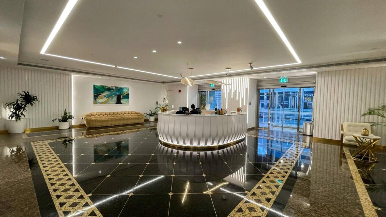 דובאי Sea & Palm View Elegant 1 Bedroom Apartment מראה חיצוני תמונה