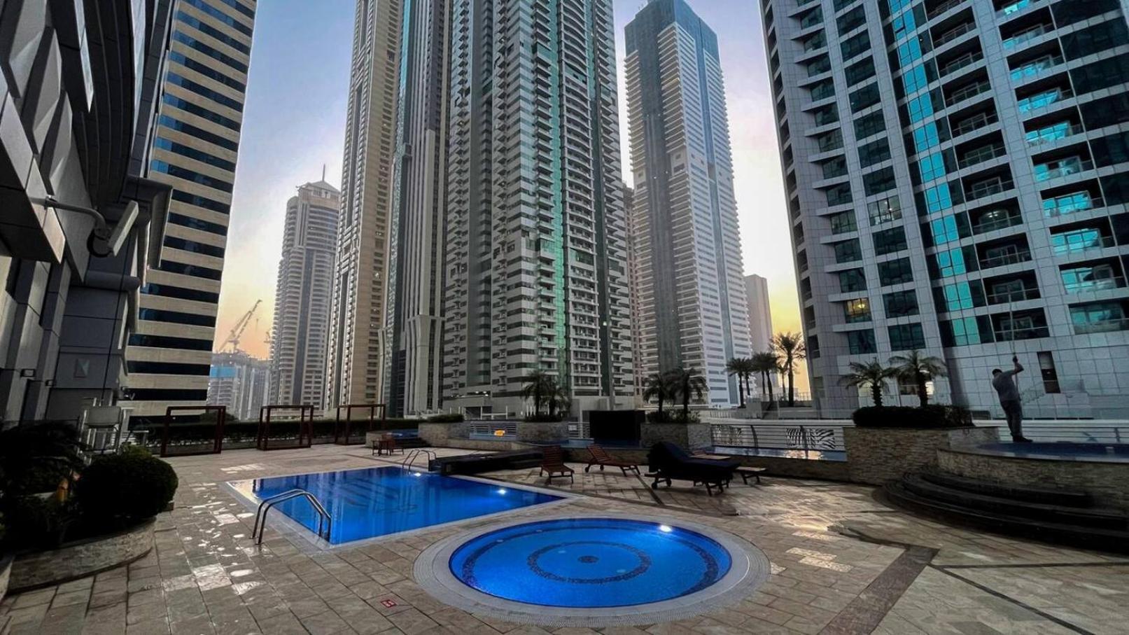 דובאי Sea & Palm View Elegant 1 Bedroom Apartment מראה חיצוני תמונה