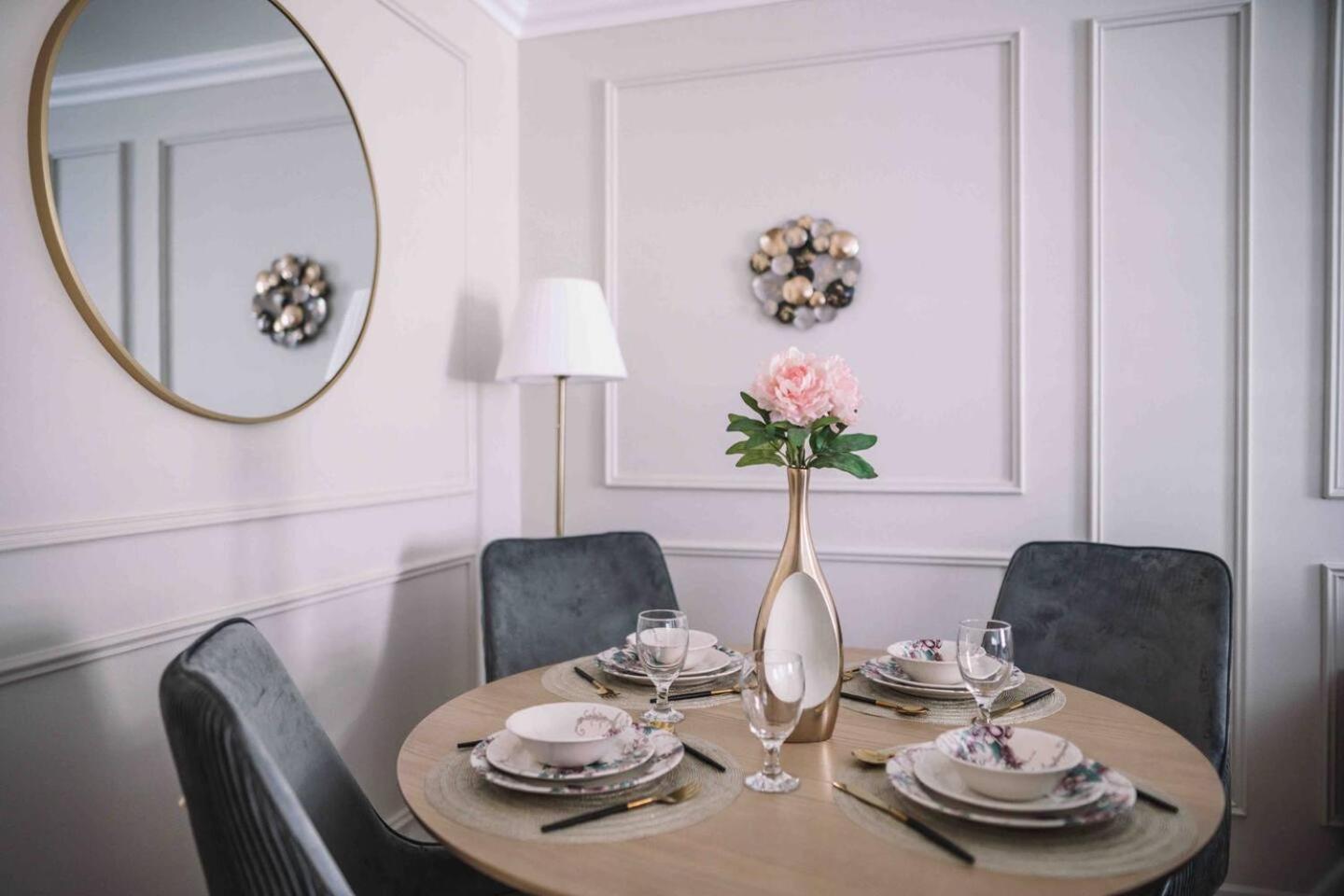 דובאי Sea & Palm View Elegant 1 Bedroom Apartment מראה חיצוני תמונה